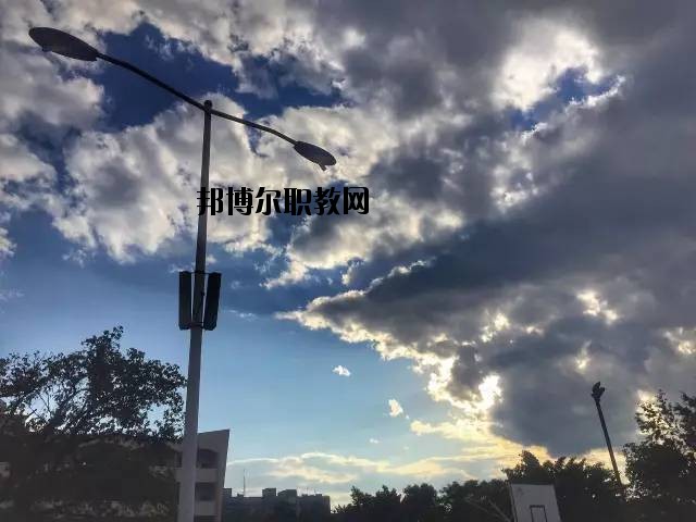 元謀縣職業(yè)高級中學(xué)怎么樣、好不好