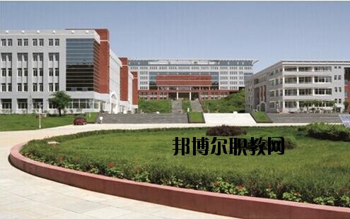 銅仁廣播電視大學(xué)中專部學(xué)校怎么樣、好不好