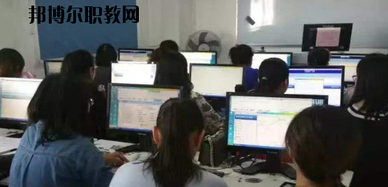 梧州機(jī)電技工學(xué)校2020年報(bào)名條件、招生要求、招生對(duì)象 