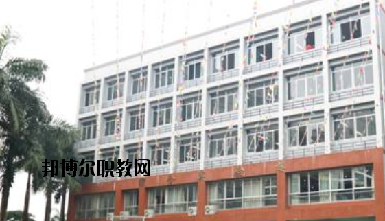 廣西電子高級(jí)技工學(xué)校2020年報(bào)名條件、招生要求、招生對(duì)象