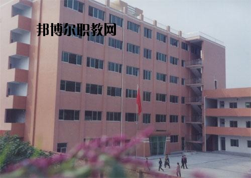 自貢舞蹈學(xué)校2020年報(bào)名條件、招生要求、招生對(duì)象