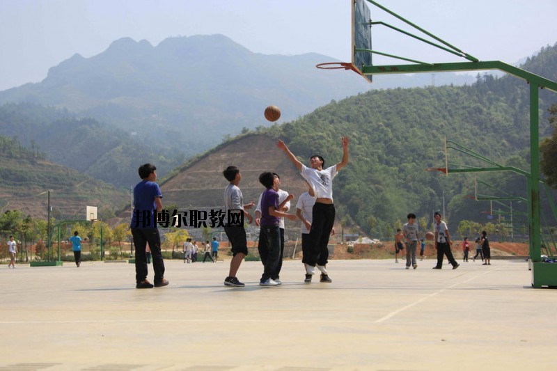 麻栗坡縣民族職業(yè)高級中學(xué)怎么樣、好不好