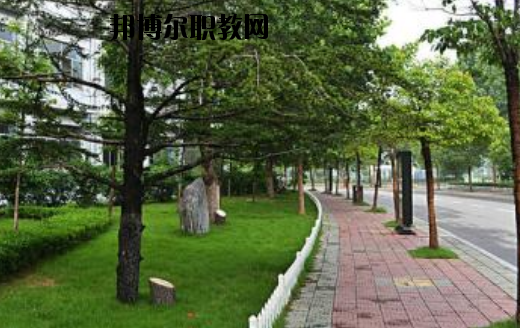 馬關(guān)縣民族職業(yè)高級中學(xué)2020年學(xué)費(fèi)、收費(fèi)多少