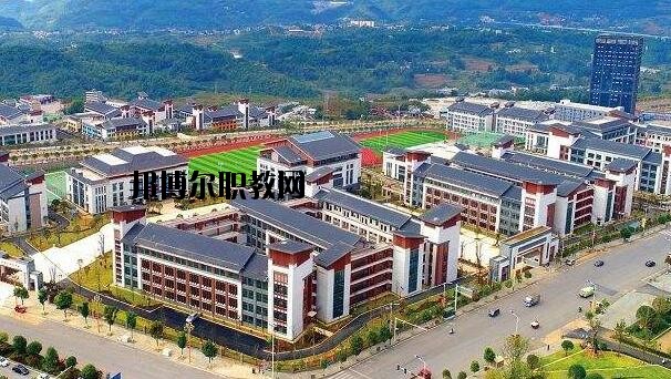 大方綜合職業(yè)技術(shù)學(xué)校2020年報(bào)名條件、招生要求、招生對(duì)象