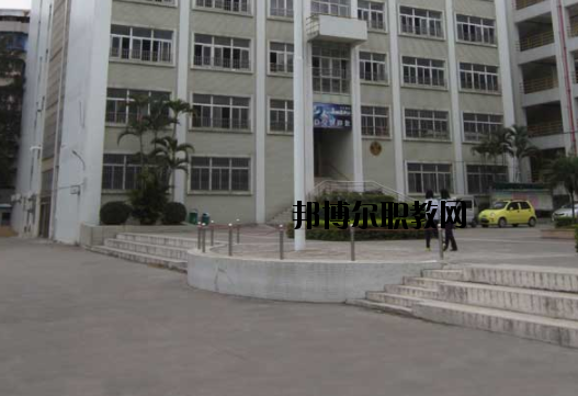 汕頭林百欣科技中專學(xué)校2020年報名條件、招生要求、招生對象