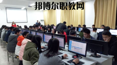 蘭州財稅學(xué)校2020年學(xué)費、收費多少