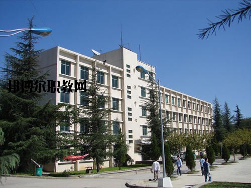 清鎮(zhèn)市衛(wèi)生職業(yè)技術(shù)學(xué)校2020年報(bào)名條件、招生要求、招生對(duì)象