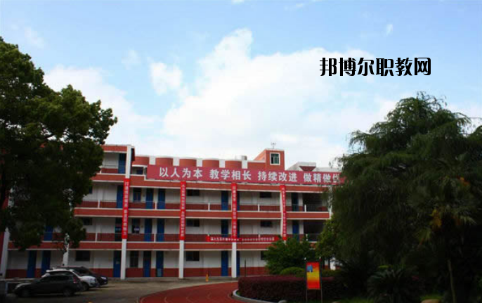 江西建筑工業(yè)學校2020年報名條件、招生要求、招生對象