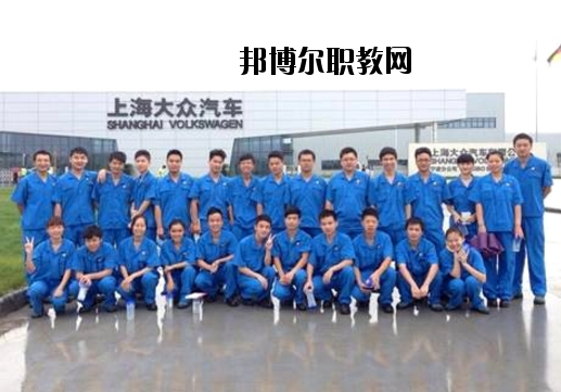 萍鄉(xiāng)工業(yè)中等專業(yè)學(xué)校2020年報(bào)名條件、招生要求、招生對象