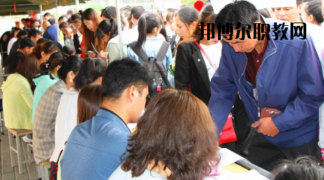 武威涼州區(qū)職業(yè)中等專業(yè)學(xué)校2020年學(xué)費(fèi)、收費(fèi)多少