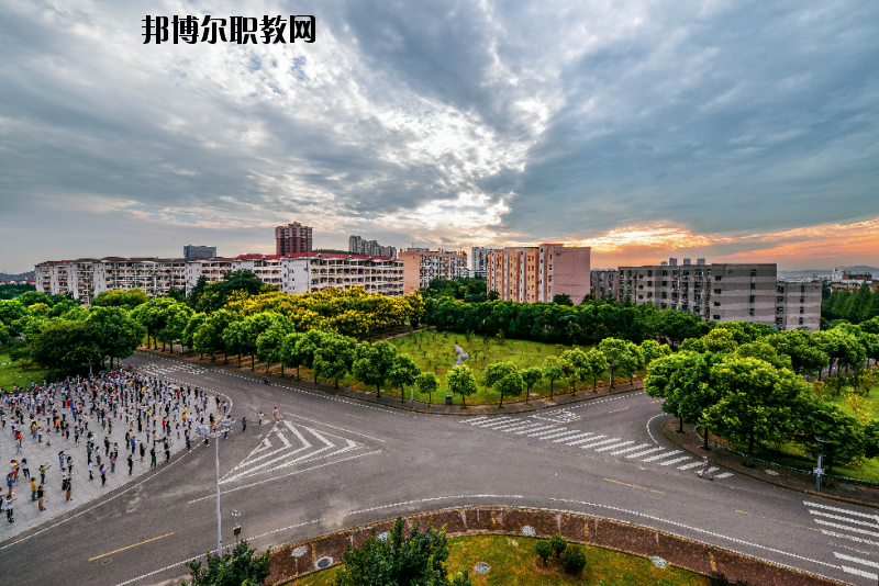 江蘇建筑職業(yè)技術(shù)學(xué)院怎么樣、好不好