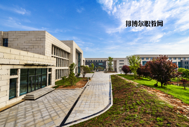 江蘇建筑職業(yè)技術(shù)學(xué)院2020年報(bào)名條件、招生要求、招生對(duì)象