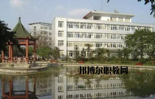 宜賓商業(yè)職業(yè)中等專業(yè)學(xué)校2020年報名條件、招生要求、招生對象