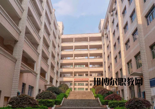 新余新興產(chǎn)業(yè)工程學(xué)校2020年報(bào)名條件、招生要求、招生對(duì)象