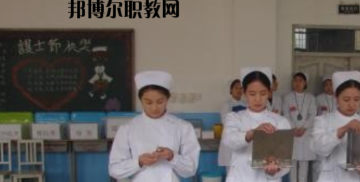 石家莊華醫(yī)醫(yī)學(xué)中等專業(yè)學(xué)校2020年報(bào)名條件、招生要求、招生對(duì)象