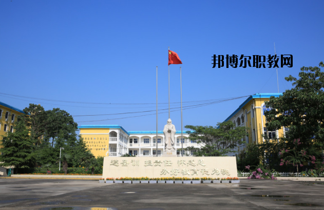 鄭州外資企業(yè)管理中等專業(yè)學校2021年報名條件、招生要求、招生對象