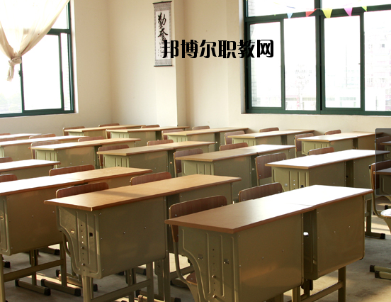 蕪湖機(jī)電學(xué)校2020年報名條件、招生要求、招生對象
