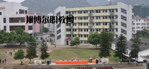賀州技工學(xué)校2020年報(bào)名條件、招生要求、招生對(duì)象 