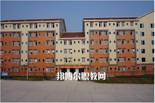 瀘州交通技工學(xué)校2020年報名條件、招生要求、招生對象