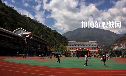四川石棉職業(yè)高級(jí)中學(xué)2020年報(bào)名條件、招生要求、招生對(duì)象