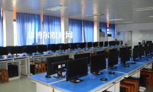 廣東省科技職業(yè)技術(shù)學校2020年招生辦聯(lián)系電話