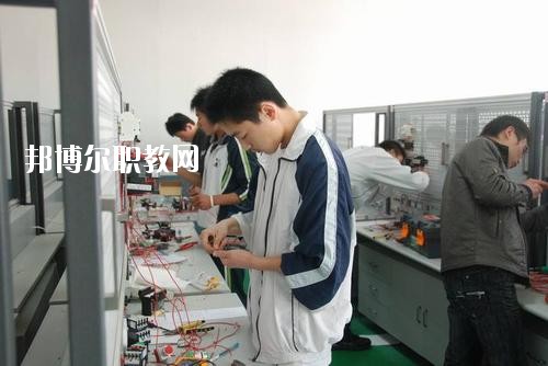 蓬安縣濟渡職業(yè)中學2020年報名條件、招生要求、招生對象