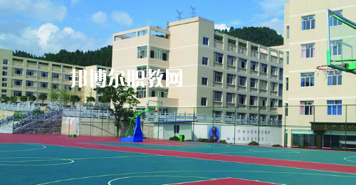 銅仁碧江區(qū)中等職業(yè)學校2020年報名條件、招生要求、招生對象
