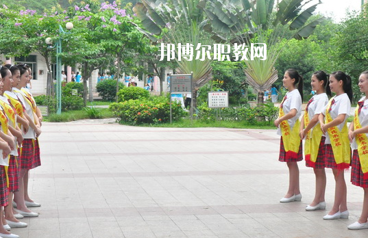 廣東黃埔衛(wèi)生職業(yè)技術(shù)學(xué)校2020年報(bào)名條件、招生要求、招生對(duì)象