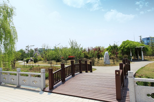 鹽城工業(yè)職業(yè)技術(shù)學(xué)院中專部怎么樣、好不好