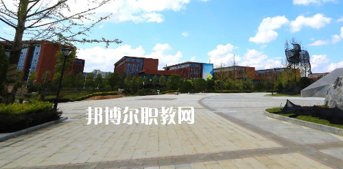 貴州輕工職業(yè)技術(shù)學(xué)院中專部怎么樣、好不好