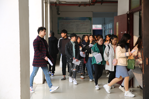江蘇省邳州中等專業(yè)學(xué)校2020年報(bào)名條件、招生要求、招生對象