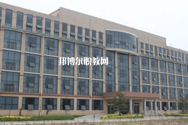 新鄉(xiāng)測繪中等專業(yè)學(xué)校2021年報名條件、招生要求、招生對象
