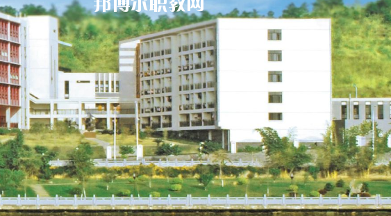 梅州藝術(shù)學(xué)校2020年報(bào)名條件、招生要求、招生對(duì)象
