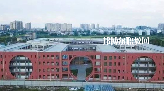 馬鞍山幼兒師范學(xué)校2020年報(bào)名條件、招生要求、招生對象