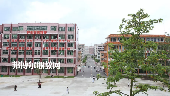 高州第一職業(yè)技術(shù)學(xué)校2020年報(bào)名條件、招生要求、招生對象