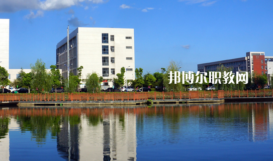安徽銅陵技師學(xué)院怎么樣、好不好