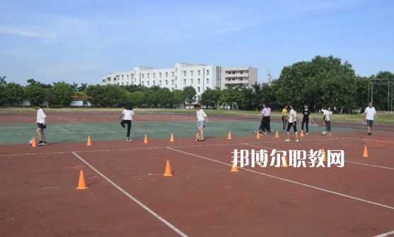 吳川職業(yè)高級中學2021年報名條件、招生要求、招生對象