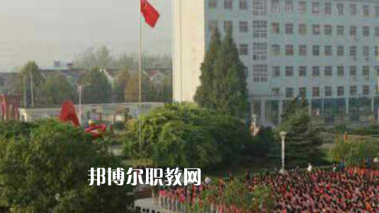 定遠(yuǎn)化工學(xué)校2021年招生辦聯(lián)系電話(huà)