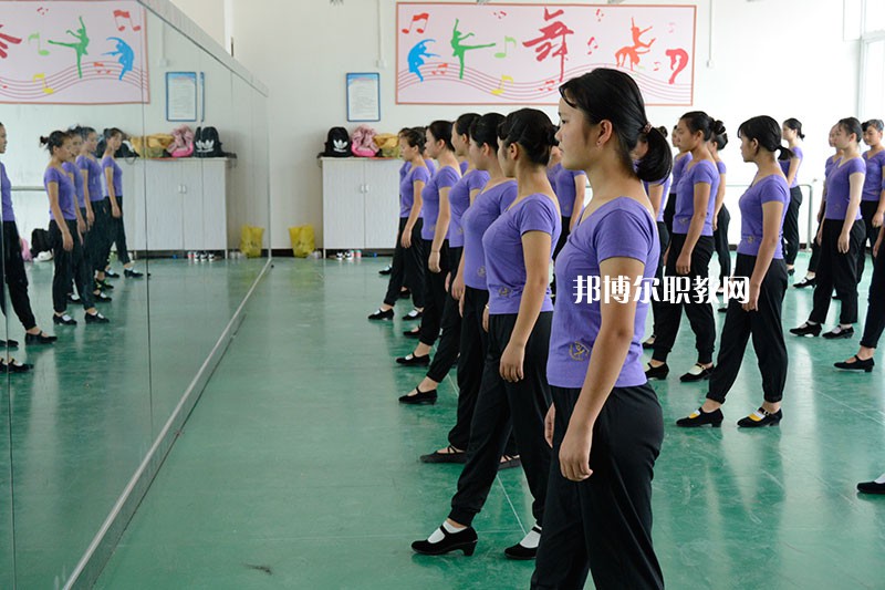惠水中等職業(yè)學(xué)校2021年報(bào)名條件、招生要求
