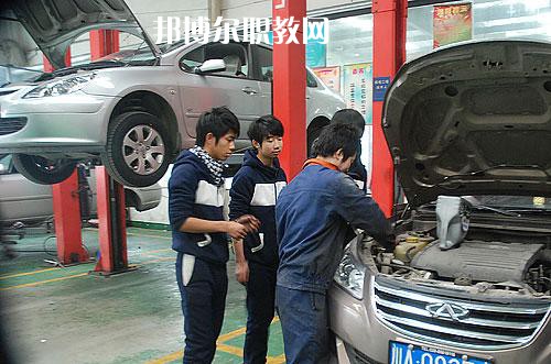 成都2021年現(xiàn)在讀汽修學(xué)校什么專(zhuān)業(yè)好