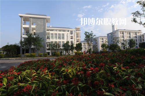 普洱農(nóng)業(yè)學校2021年報名條件、招生要求、招生對象