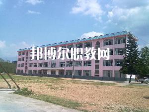 耿馬縣職教中心2021年報名條件、招生要求、招生對象