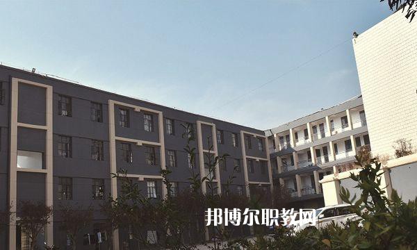云南冶金高級技工學(xué)校2021年宿報(bào)名條件、招生要求、招生對象
