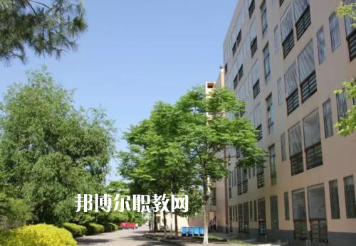 云南曲靖應(yīng)用技術(shù)學(xué)校2021年學(xué)費(fèi)、收費(fèi)多少