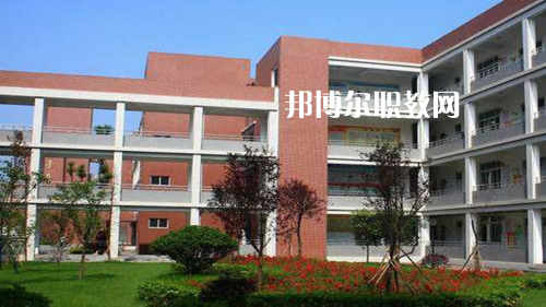 四川新津職業(yè)高級中學(xué)怎么樣、好不好