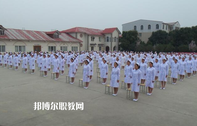 四川蜀都衛(wèi)生學(xué)校2021年學(xué)費(fèi)、收費(fèi)多少