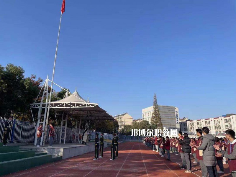 南京新港中等專業(yè)學(xué)校怎么樣、好不好