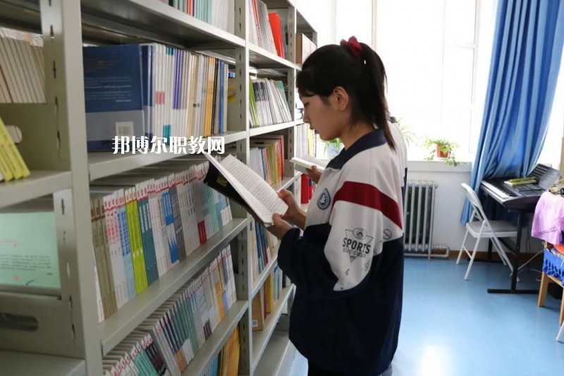 靖遠職業(yè)教育中心2022年報名條件、招生要求、招生對象