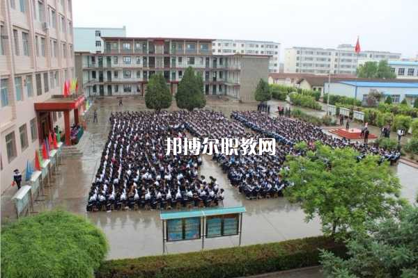 西峰職業(yè)中等專(zhuān)業(yè)學(xué)校2022年報(bào)名條件、招生要求、招生對(duì)象