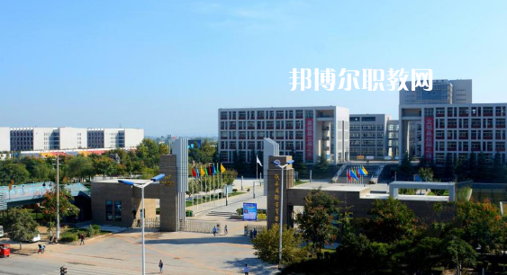 陜西國際商貿(mào)學(xué)院附屬中職校2022年報名條件、招生要求、招生對象
